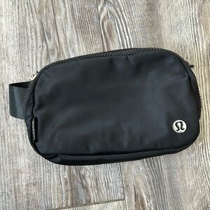 Lululemon black everywhere belt bag
